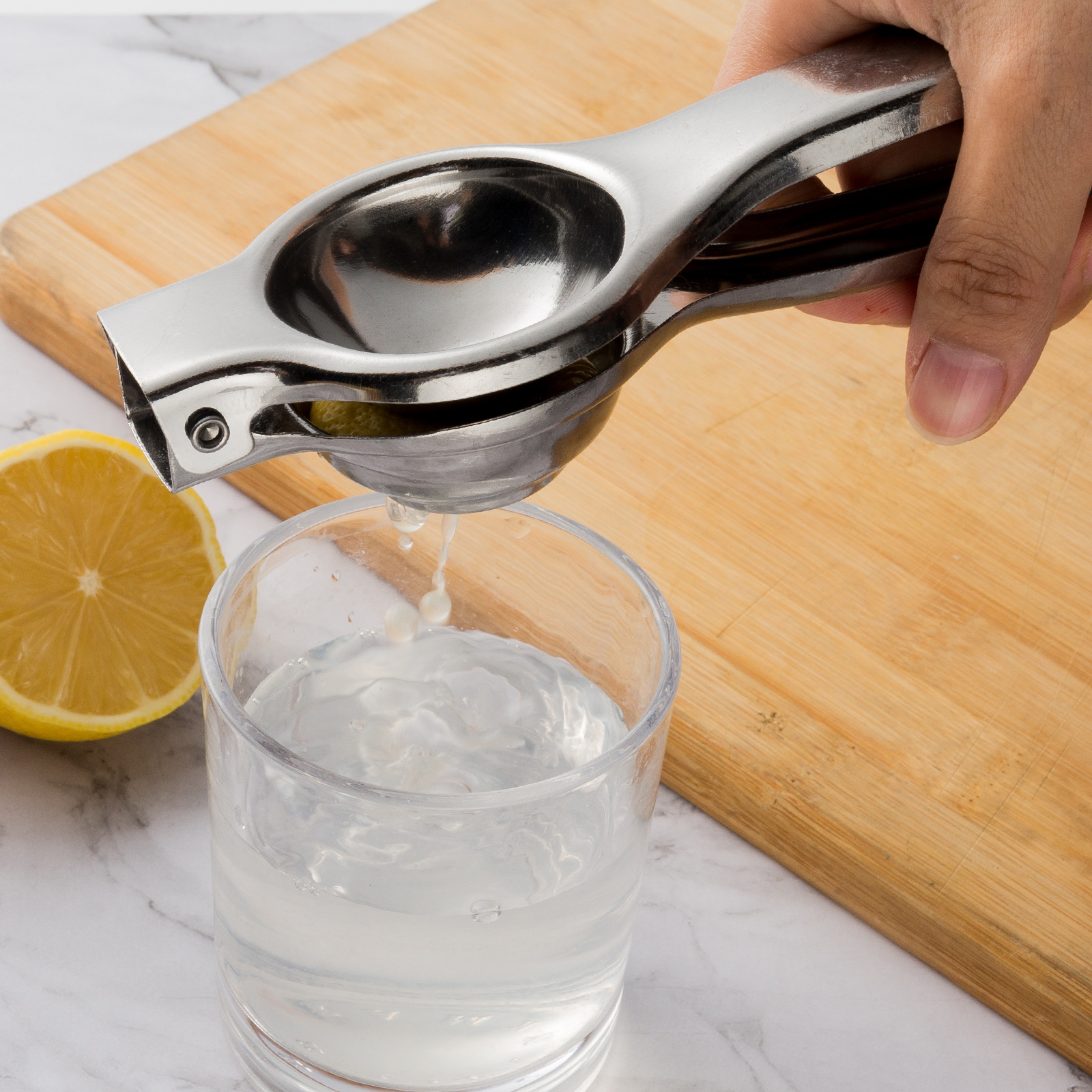 Stainless Steel Lime Squeezer  - مراجعة Kitchen Gadgets Juicer وسعره